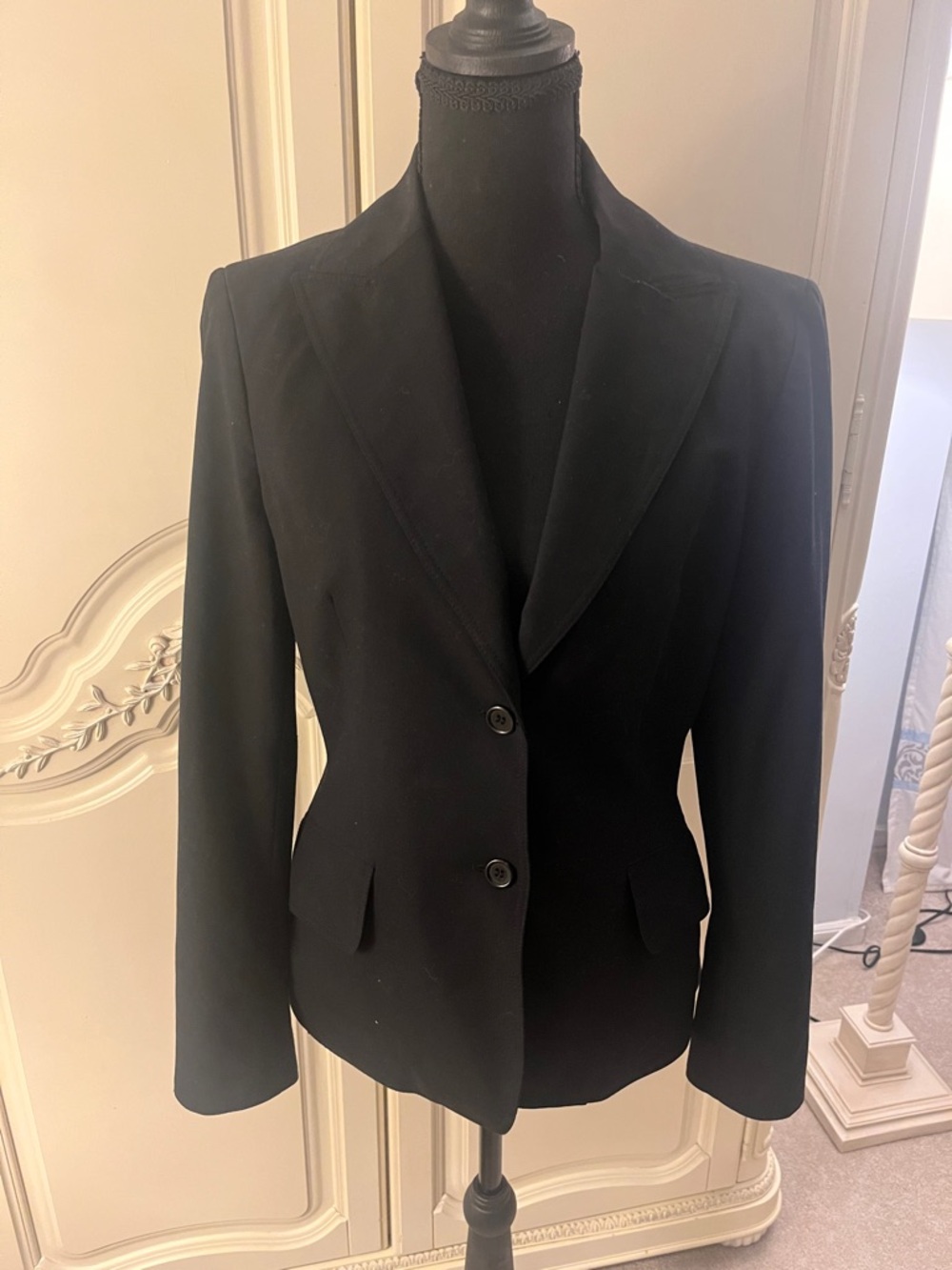 The Limited Black Tailored Women's Blazer-Perfect Black Blazer!